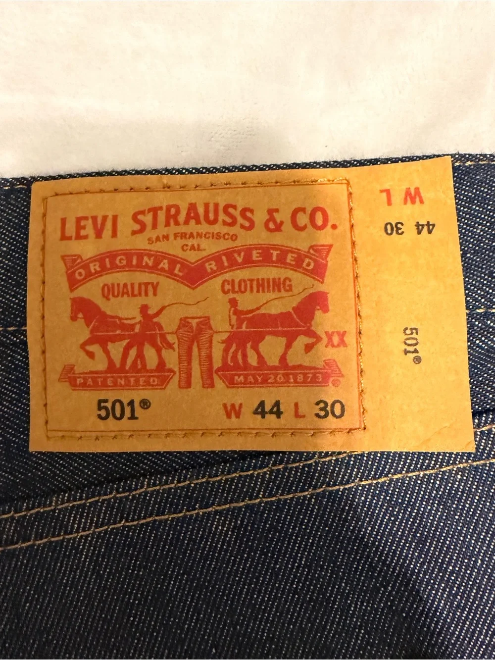 NWOT Levi's Original 50 Shrink to Fit Jeans